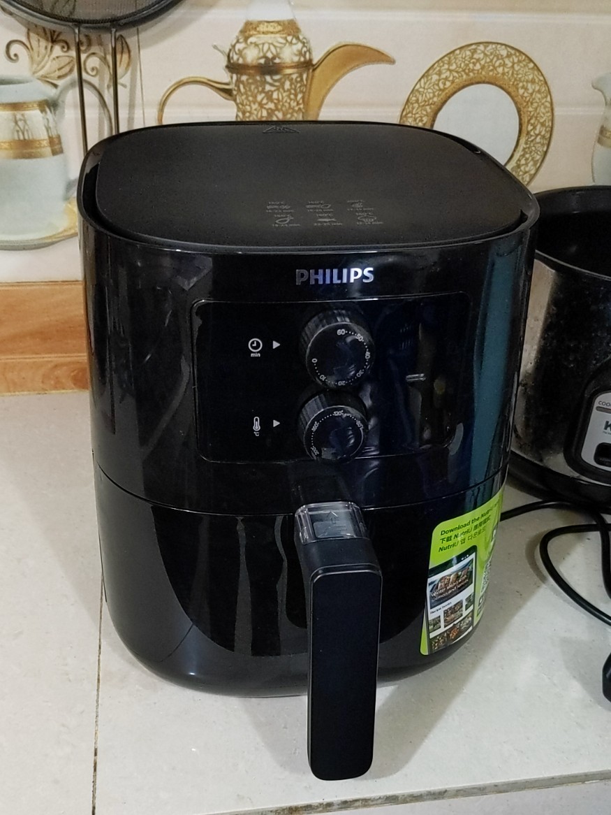 Affordable Philips Essential Air Fryer HD9200